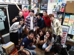 総勢11名!