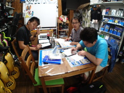 ログ付けは店で!