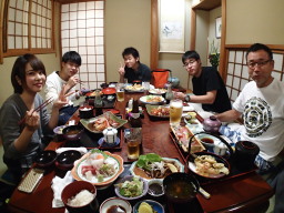 みんなで夕食!
