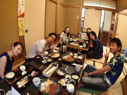ちょっと遅い昼食!
