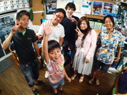 総勢6名!