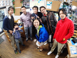 総勢7名!
