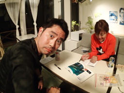 今夜もロビーでログ付け!